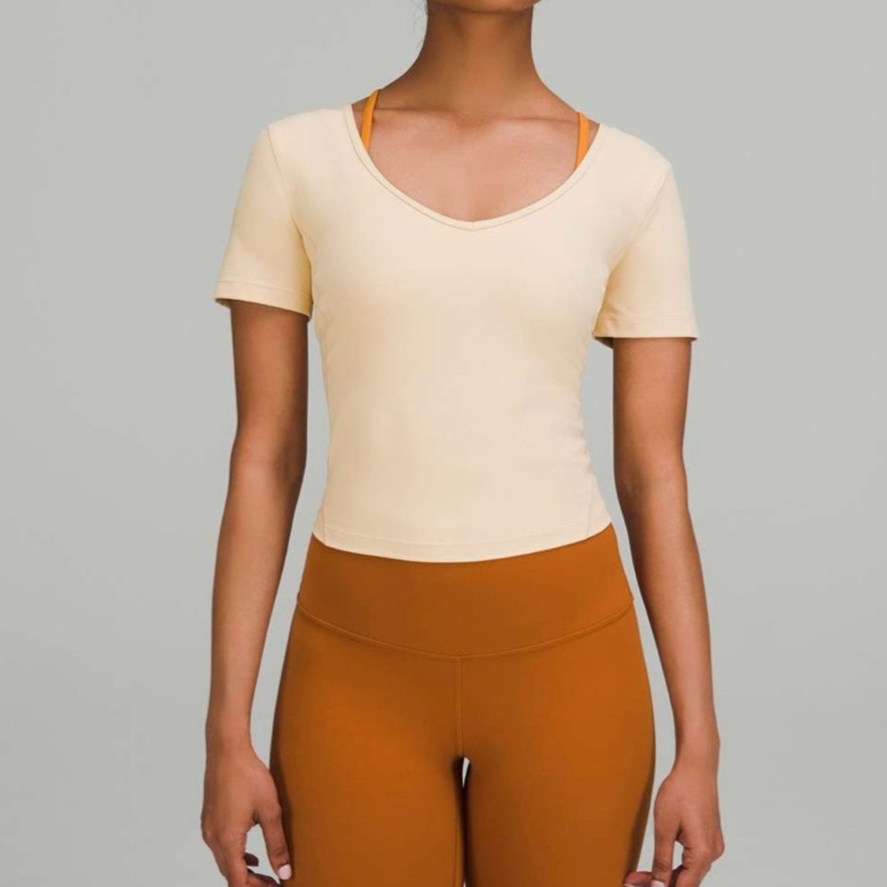 Lululemon Align Tee Short Sleeve Cropped Size 6 Yoga Athleisure Activewear